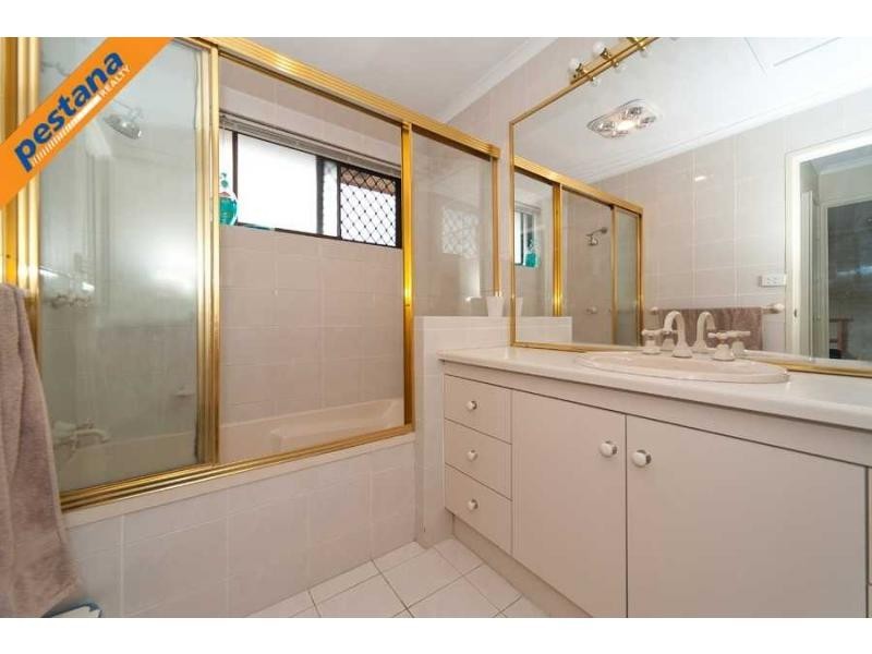34/111 Barbaralla Drive, Springwood QLD 4127