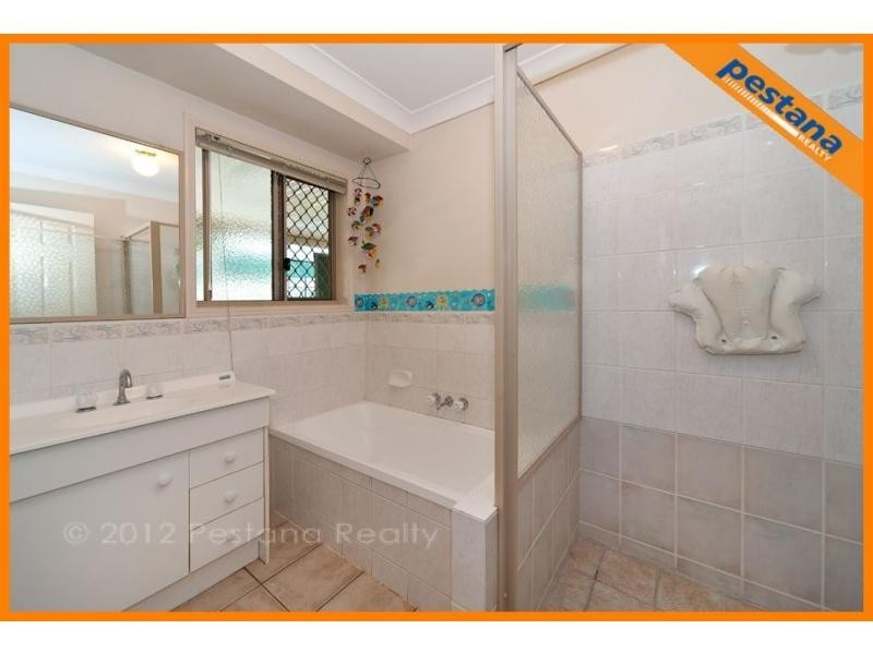 20 Elbe Place, Meadowbrook QLD 4131