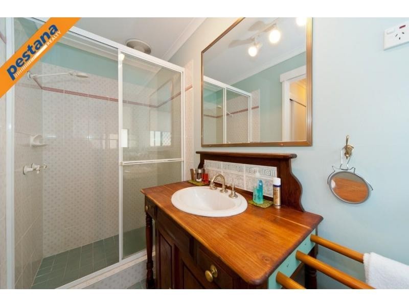 320 Springwood Road, Springwood QLD 4127