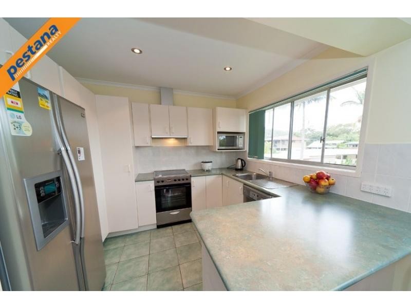 1 Raquel Avenue, Springwood QLD 4127