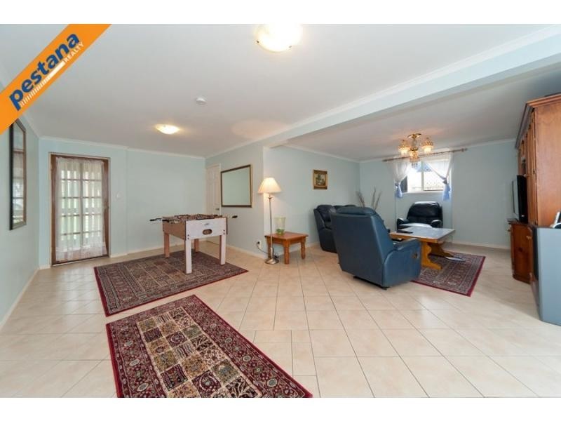 1 Raquel Avenue, Springwood QLD 4127