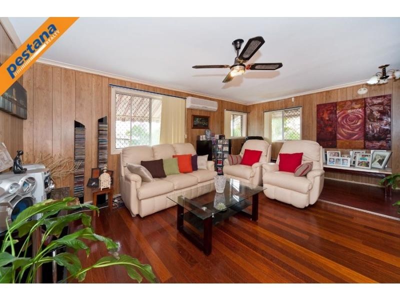 51 Smith Road, Woodridge QLD 4114