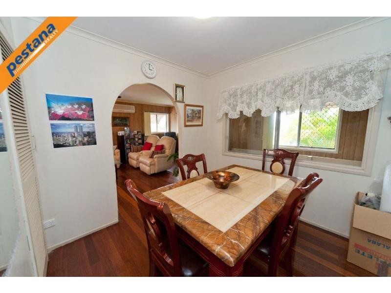 51 Smith Road, Woodridge QLD 4114