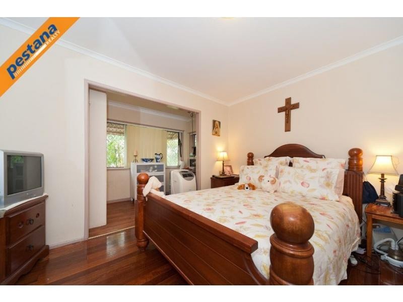 51 Smith Road, Woodridge QLD 4114