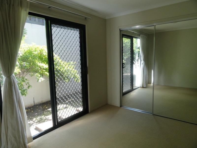 64/228 Gaskell Street, Eight Mile Plains QLD 4113