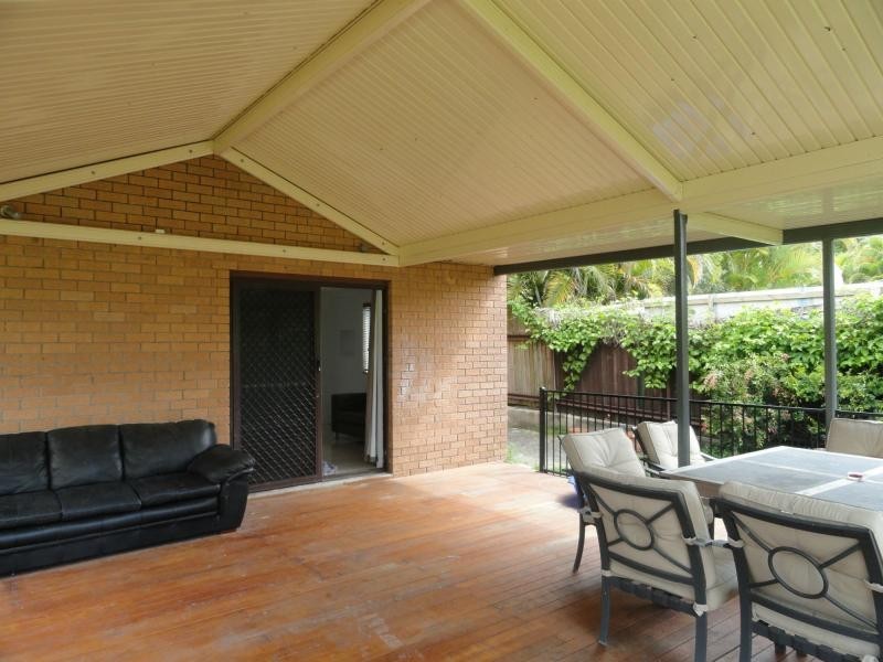 19 Eloise Avenue, Springwood QLD 4127