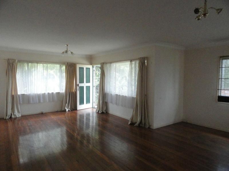 15 Daffodil Street, Logan Central QLD 4114