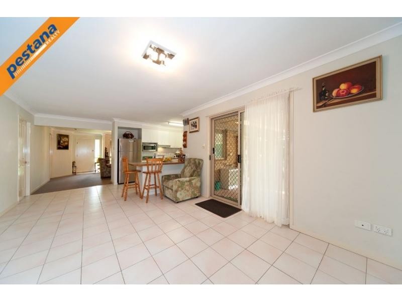 76 Armstrong Road, Meadowbrook QLD 4131