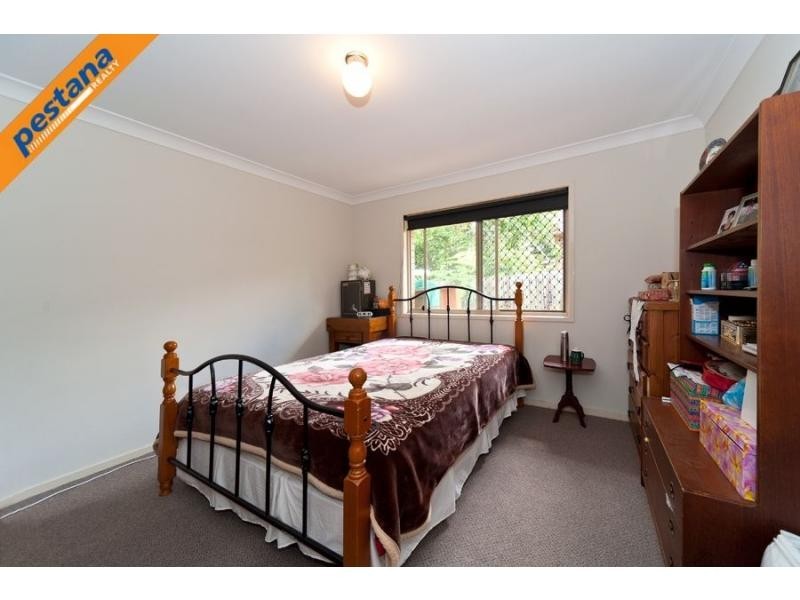 76 Armstrong Road, Meadowbrook QLD 4131