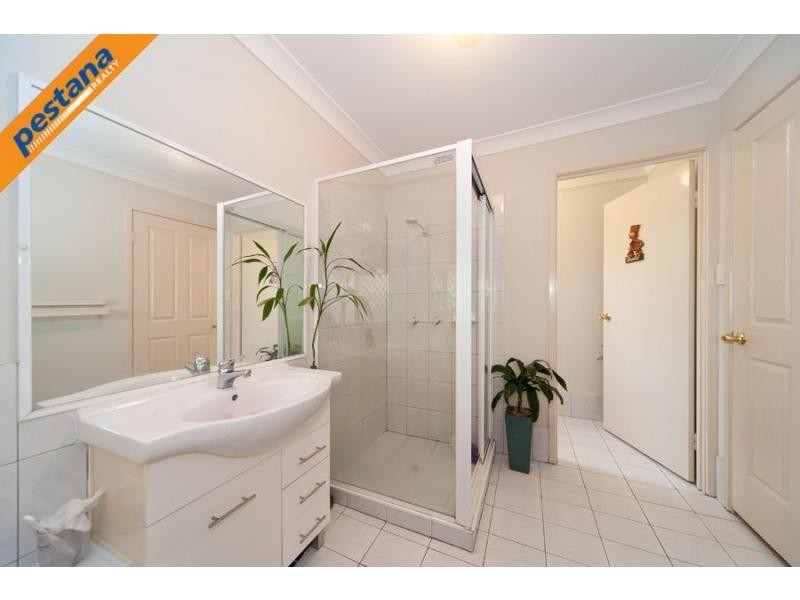 76 Armstrong Road, Meadowbrook QLD 4131