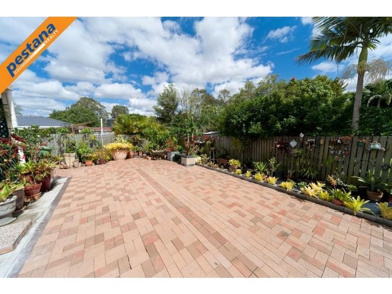 76 Armstrong Road, Meadowbrook QLD 4131
