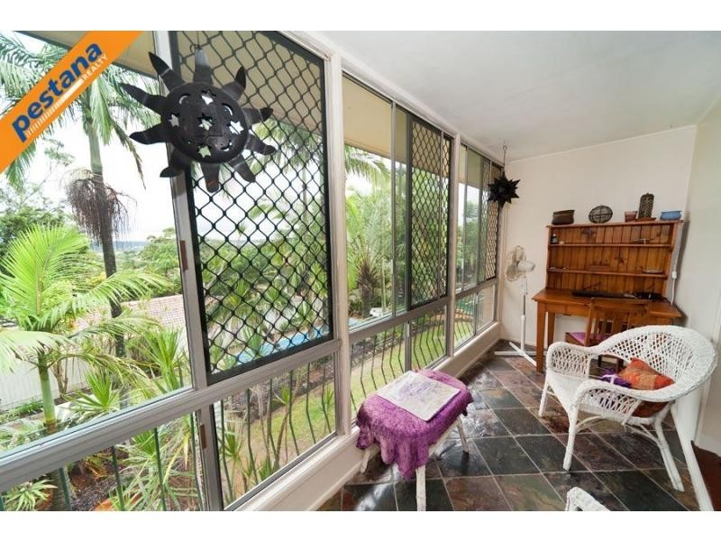31 Raelene Terrace, Springwood QLD 4127