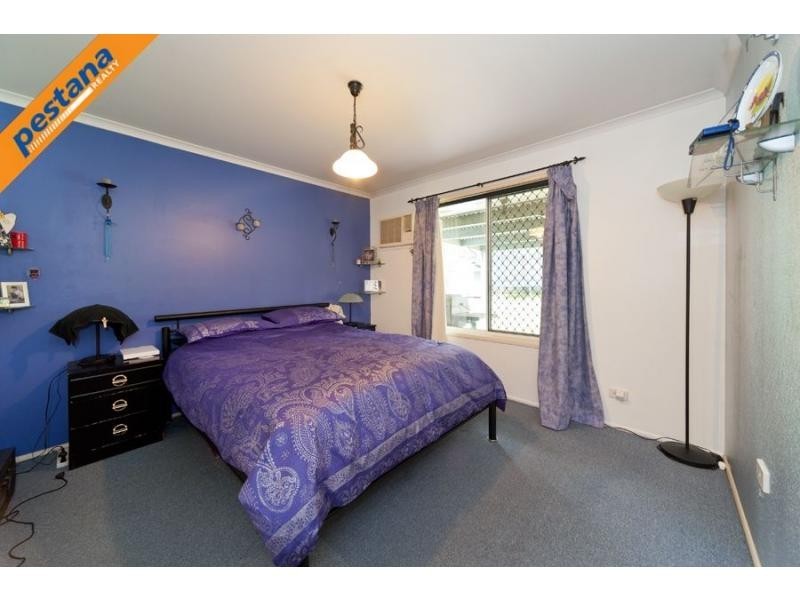 8 Emperor Court, Kingston QLD 4114