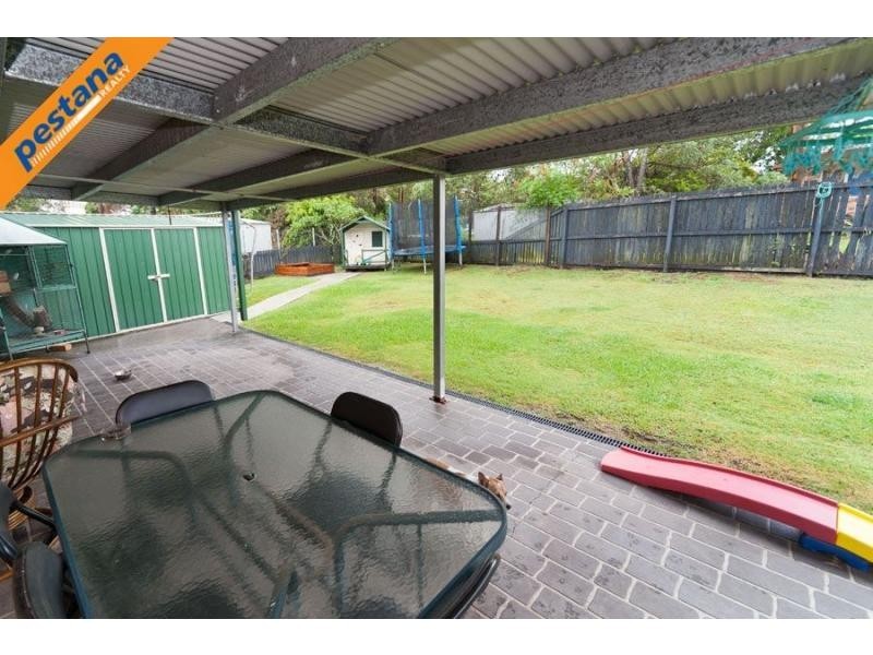 8 Emperor Court, Kingston QLD 4114