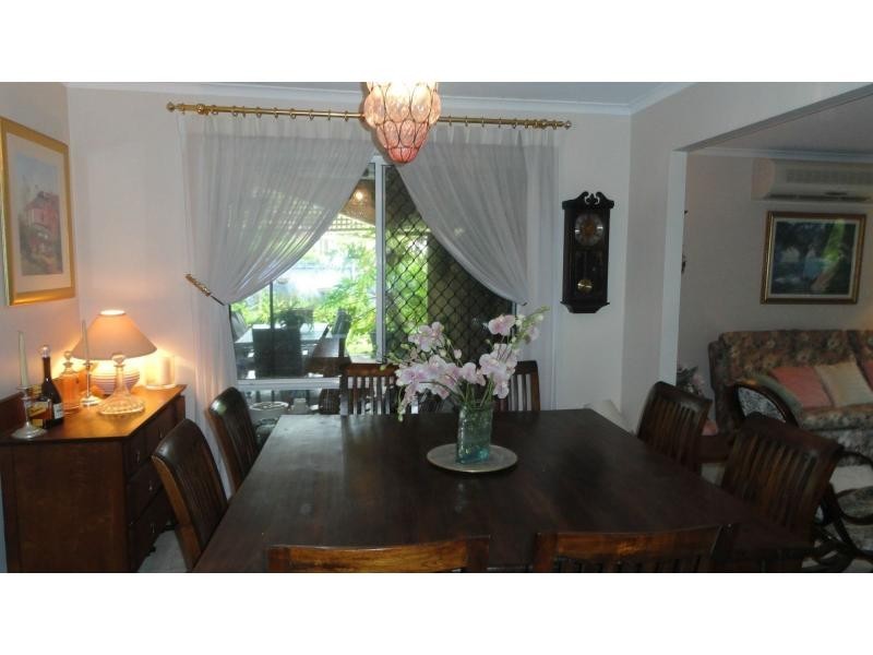 17 Hush Place, Rochedale South QLD 4123