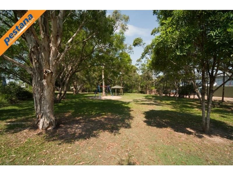 41 Wenlock Crescent, Springwood QLD 4127