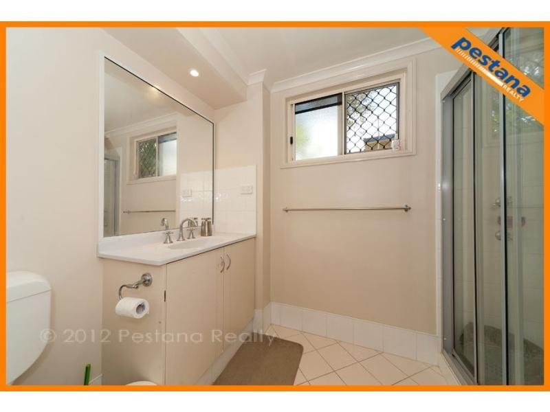 16 Nyanza Street, Woodridge QLD 4114