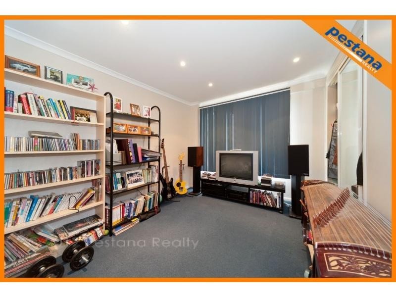 16 Nyanza Street, Woodridge QLD 4114