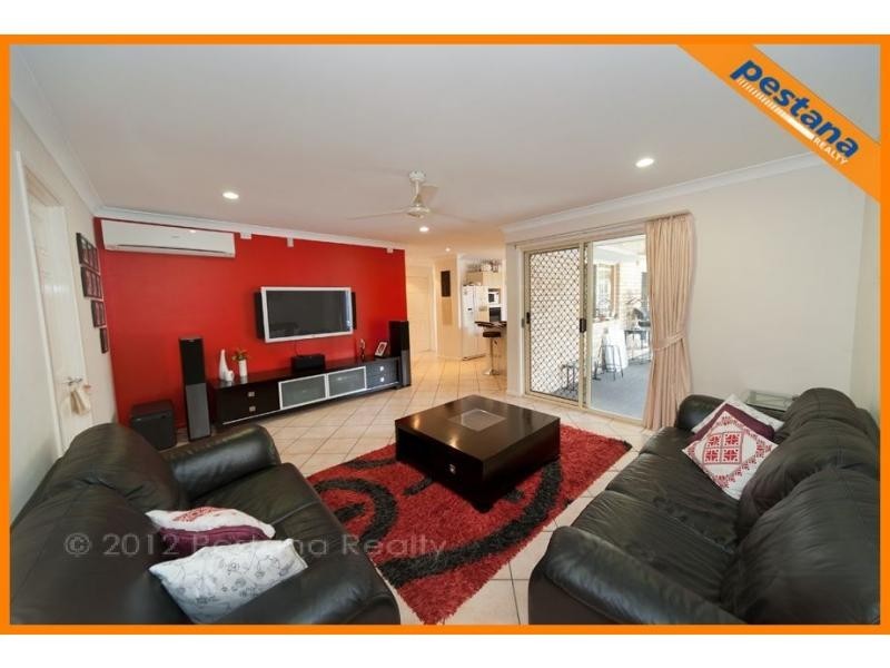 86 Kilsay Crescent, Meadowbrook QLD 4131