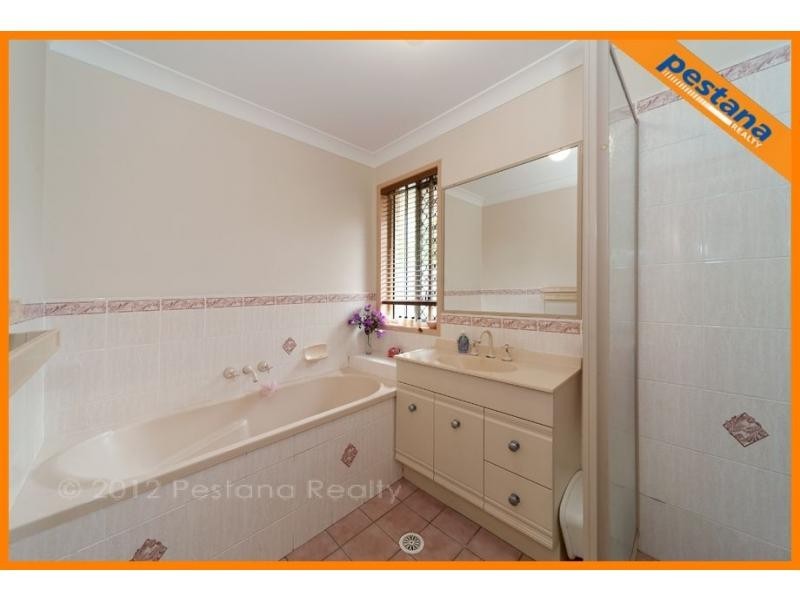 86 Kilsay Crescent, Meadowbrook QLD 4131