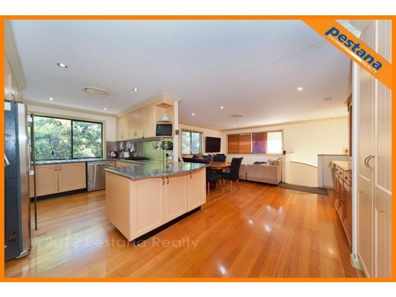 27 Torview Street, Rochedale South QLD 4123