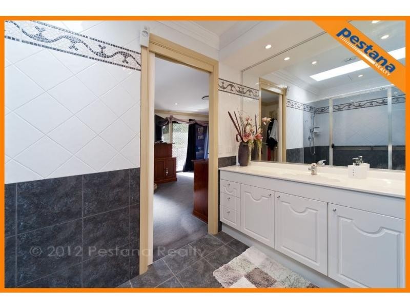 27 Torview Street, Rochedale South QLD 4123