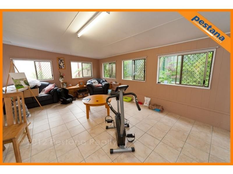 18 Roseash Street, Logan Central QLD 4114