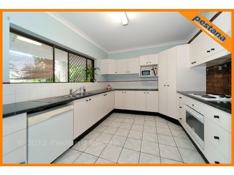 21 Antares Avenue, Kingston QLD 4114