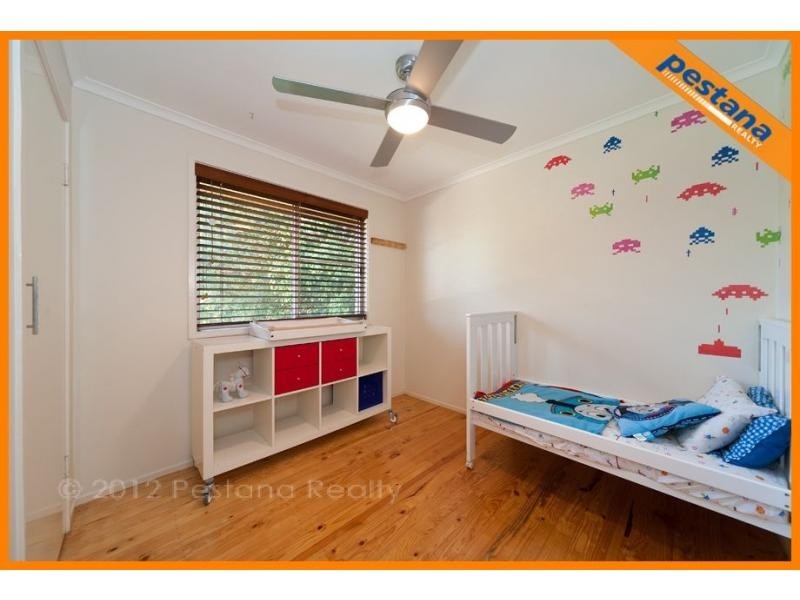 4 Teresa Court, Springwood QLD 4127