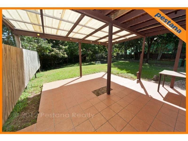 4 Teresa Court, Springwood QLD 4127