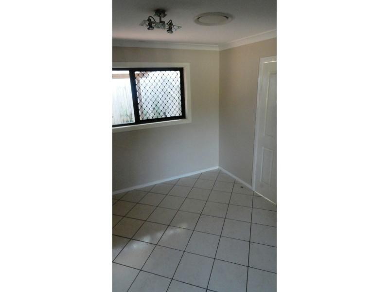 10 Petringa Crescent, Springwood QLD 4127