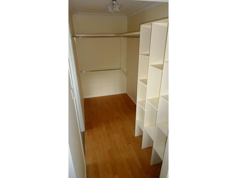 10 Petringa Crescent, Springwood QLD 4127