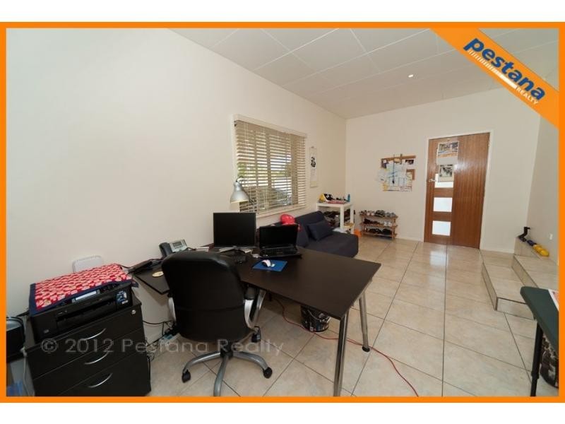 3 Shannon Street, Woodridge QLD 4114