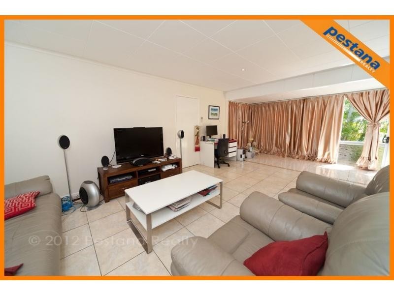 3 Shannon Street, Woodridge QLD 4114