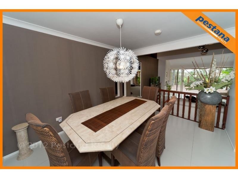 3 Lockleys Crescent, Rochedale South QLD 4123