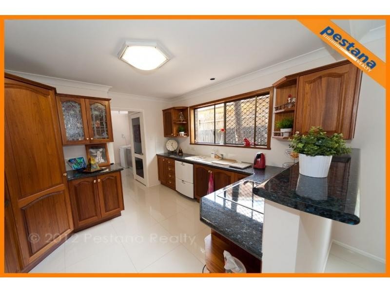 3 Lockleys Crescent, Rochedale South QLD 4123