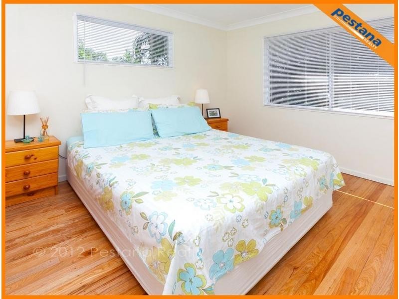20 Ewinga Street, Kingston QLD 4114