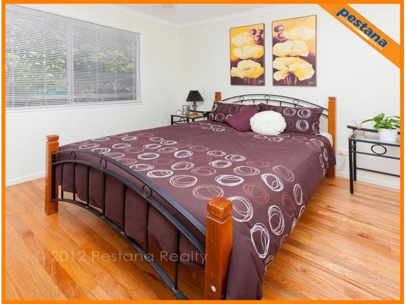 20 Ewinga Street, Kingston QLD 4114