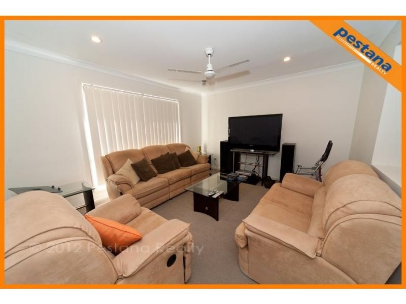 10 Easy Street, Loganholme QLD 4129