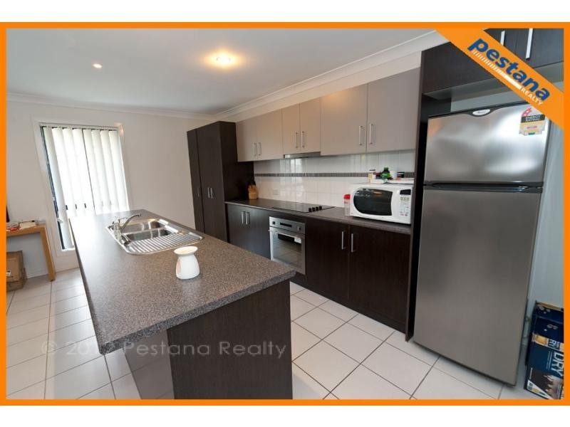 10 Easy Street, Loganholme QLD 4129