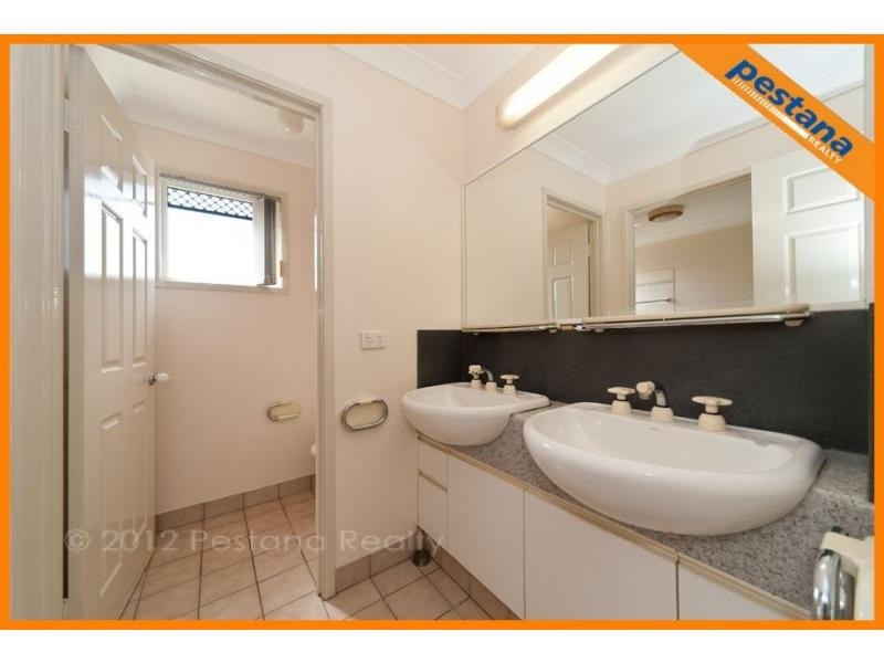 2/35 Lani Street, Wishart QLD 4122