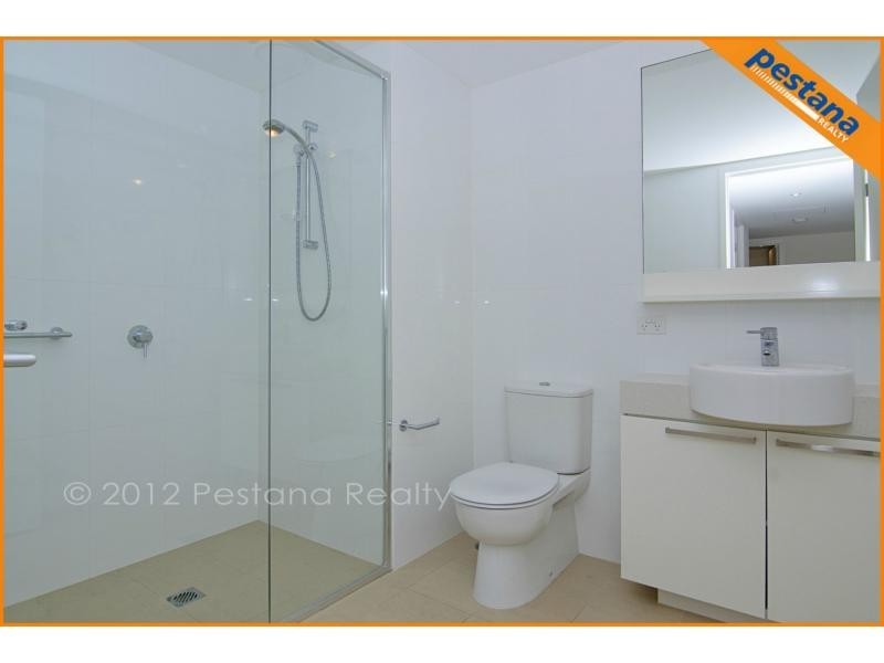 7206/323 Bayview Street, Hollywell QLD 4216