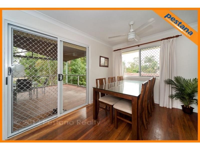 30 Macaranga Street, Marsden QLD 4132