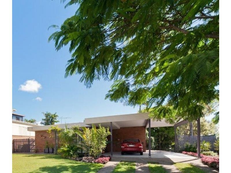 49 Barbaralla Drive, Springwood QLD 4127