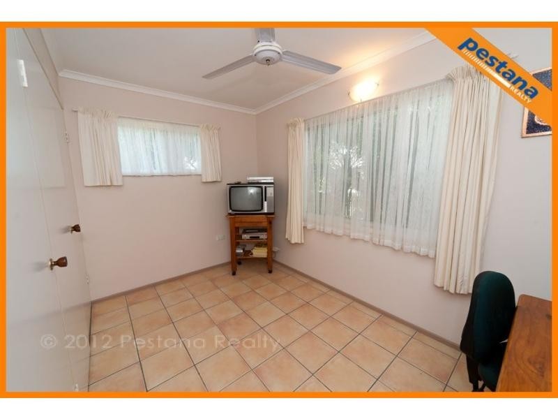 49 Barbaralla Drive, Springwood QLD 4127