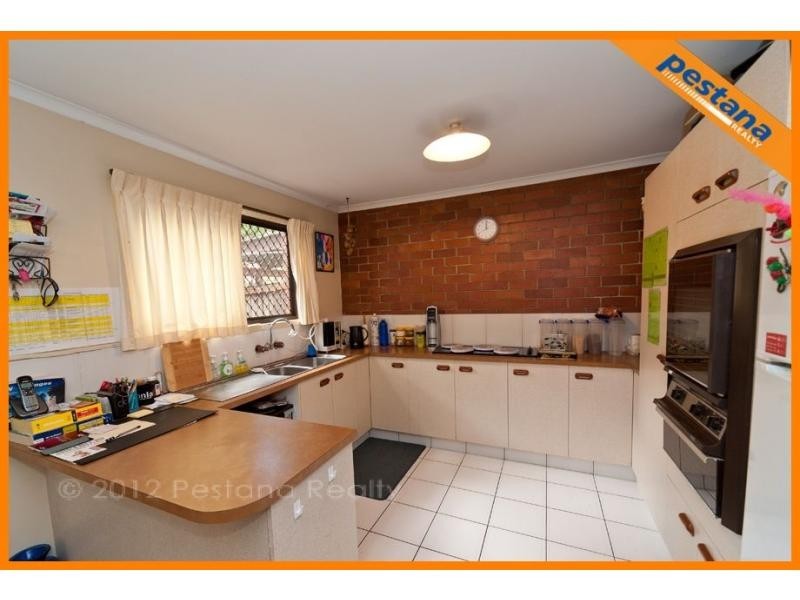 32/127 Barbaralla Drive, Springwood QLD 4127