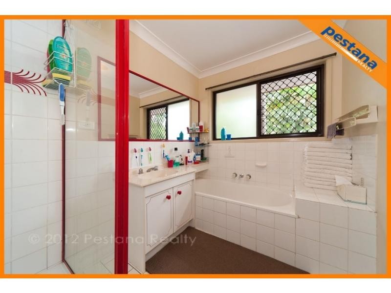 32/127 Barbaralla Drive, Springwood QLD 4127