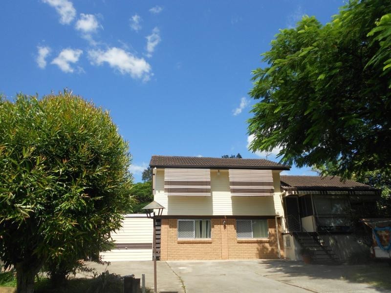 4 Lynngold Street, Woodridge QLD 4114