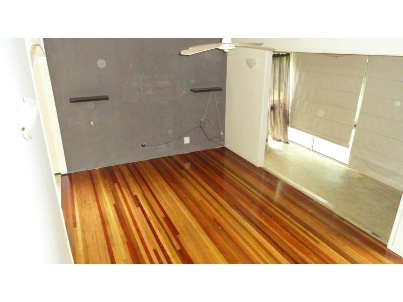 4 Lynngold Street, Woodridge QLD 4114