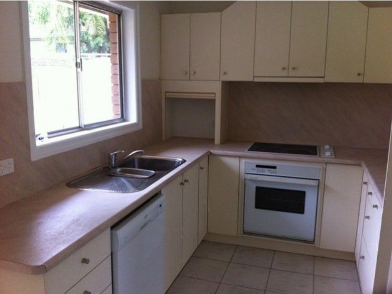 17 Laurinda Crescent, Springwood QLD 4127